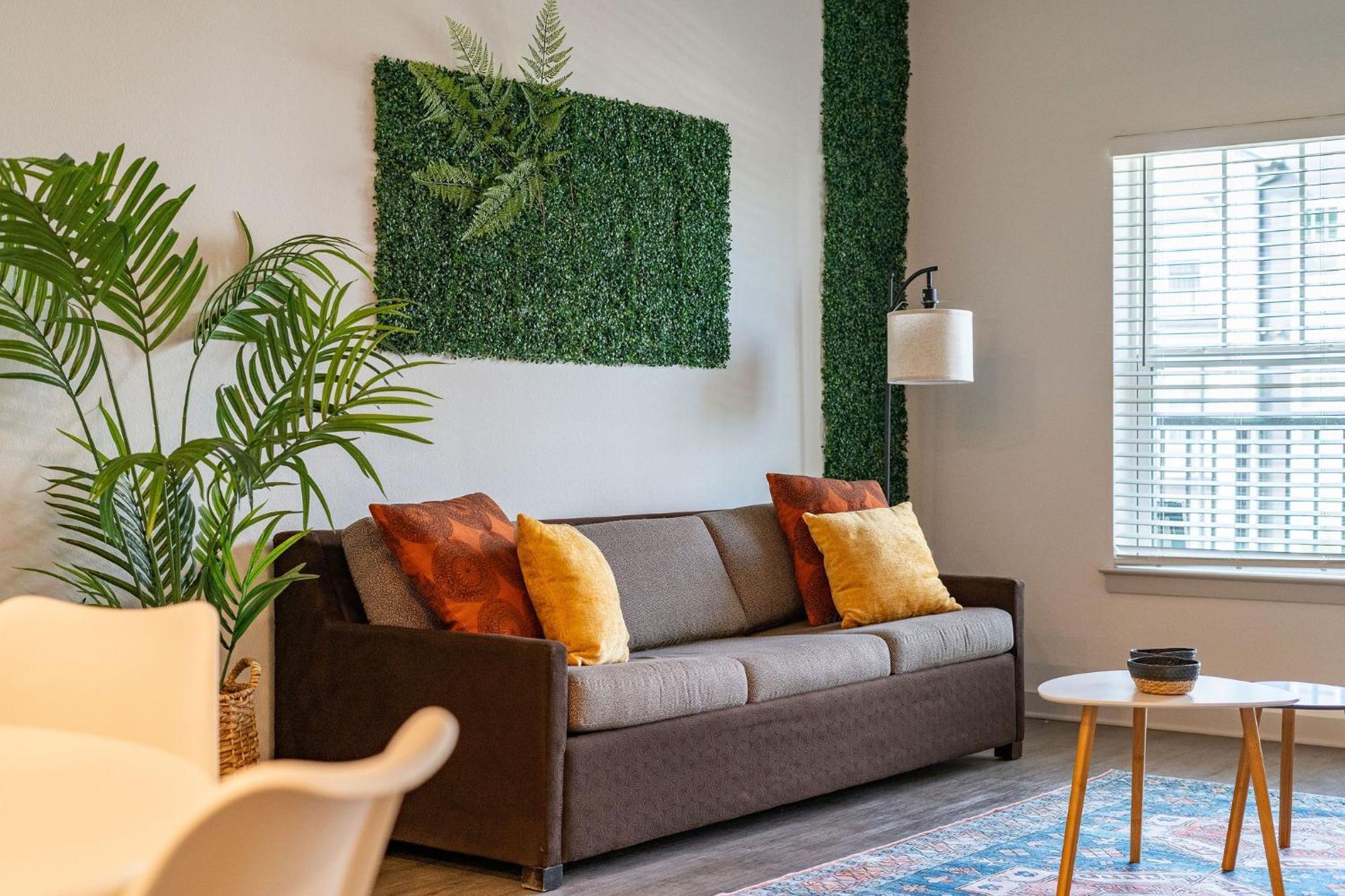 Complete Lush 10 Min To Parks Pets Allowed, Resort-style Amenities Appartement *