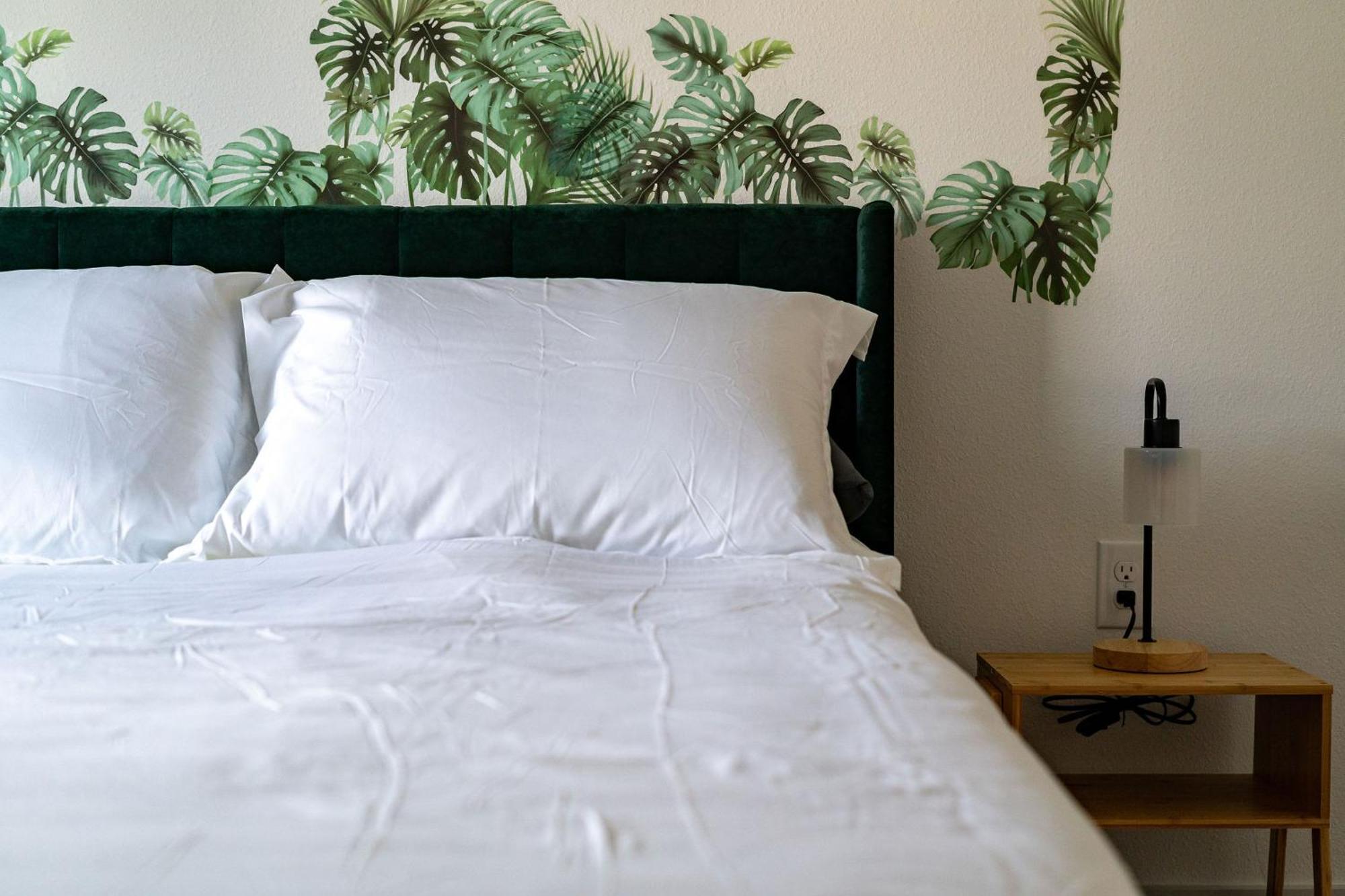 Appartement Complete Lush 10 Min To Parks Pets Allowed, Resort-style Amenities