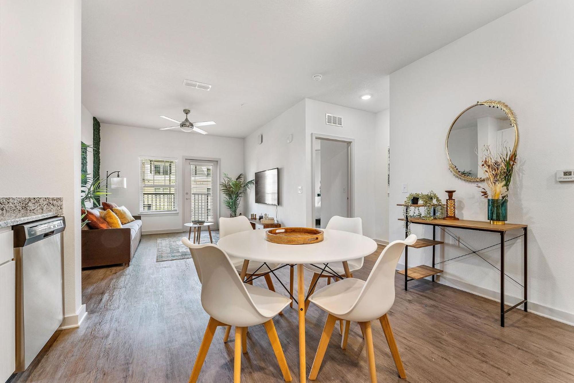 Complete Lush 10 Min To Parks Pets Allowed, Resort-style Amenities Appartement Orlando